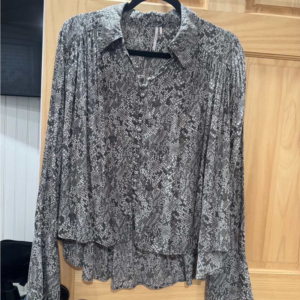 Free People Gray Patterned Women's Top